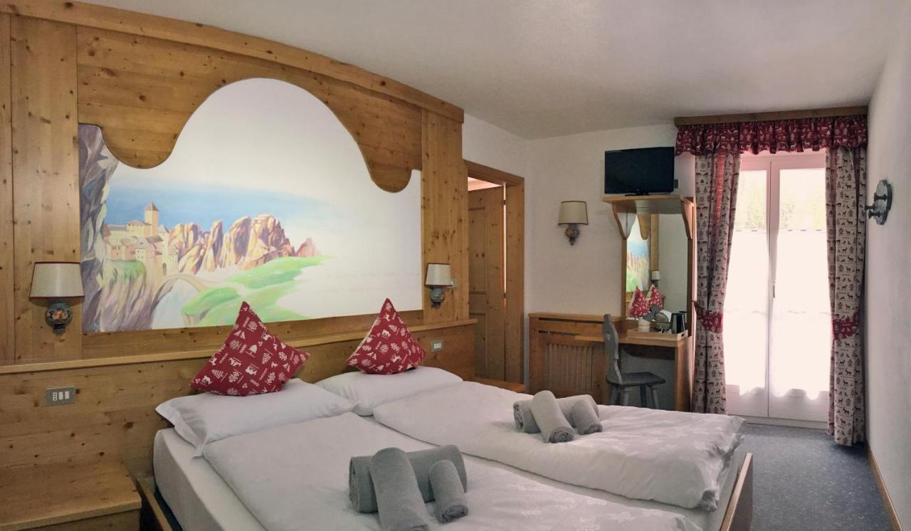 Rifugio Monti Pallidi Canazei Exteriör bild
