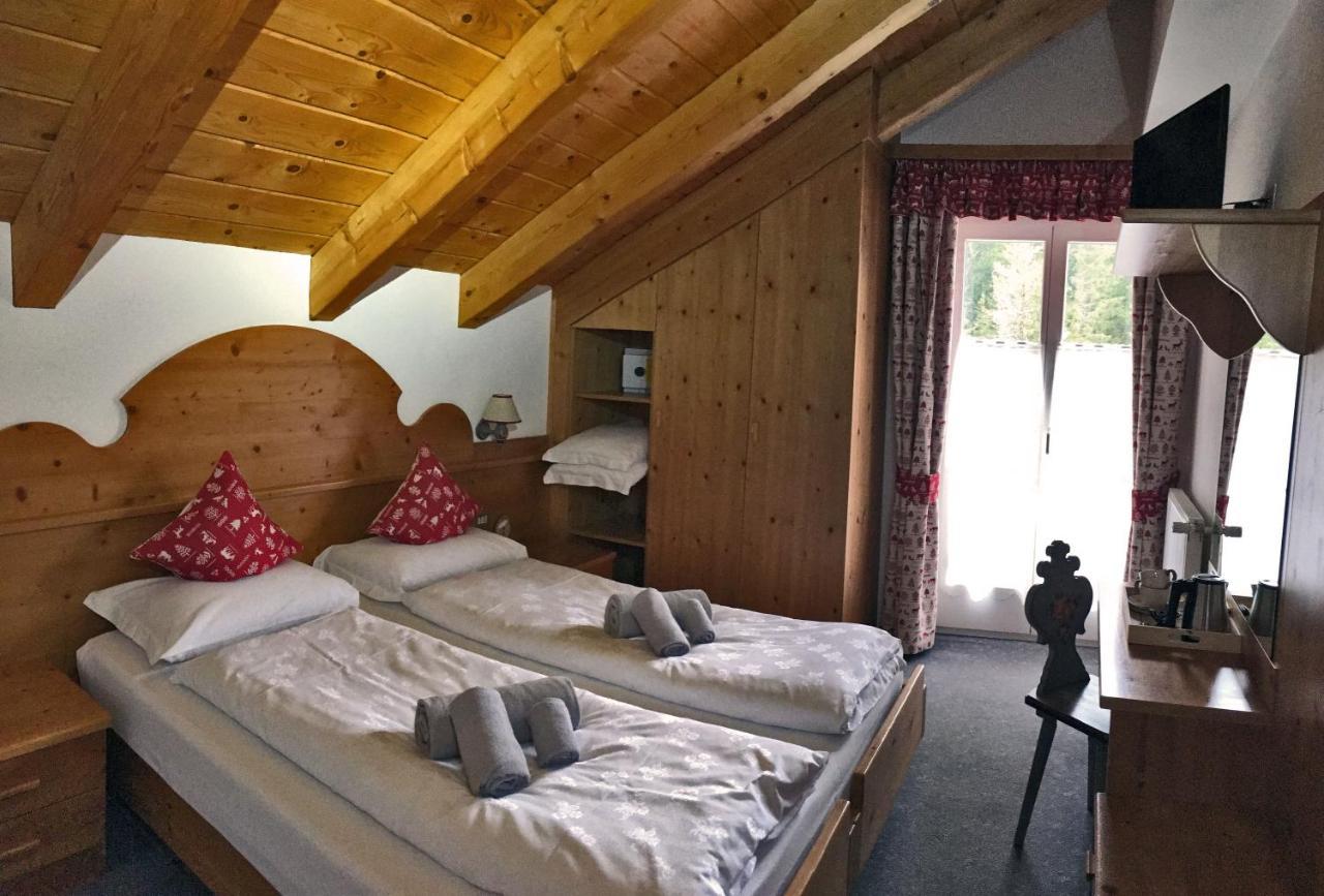 Rifugio Monti Pallidi Canazei Exteriör bild