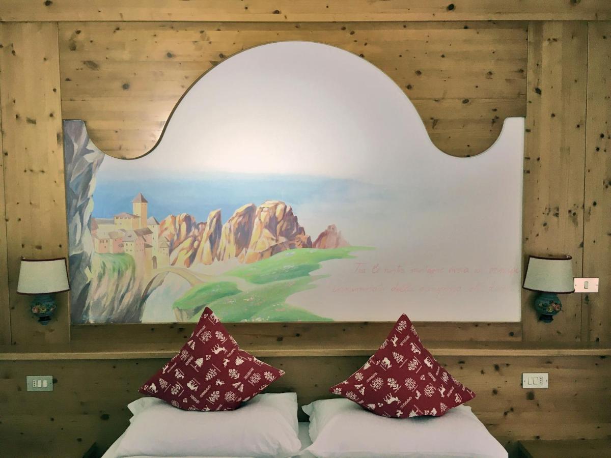 Rifugio Monti Pallidi Canazei Exteriör bild
