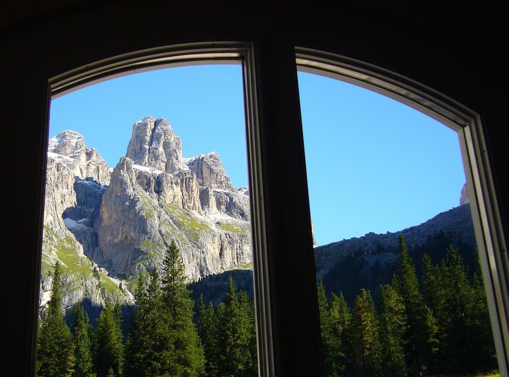 Rifugio Monti Pallidi Canazei Exteriör bild