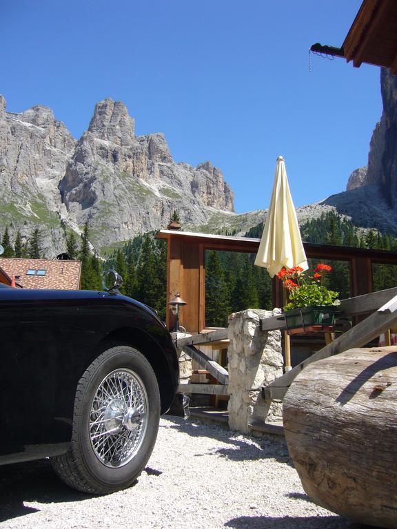 Rifugio Monti Pallidi Canazei Exteriör bild