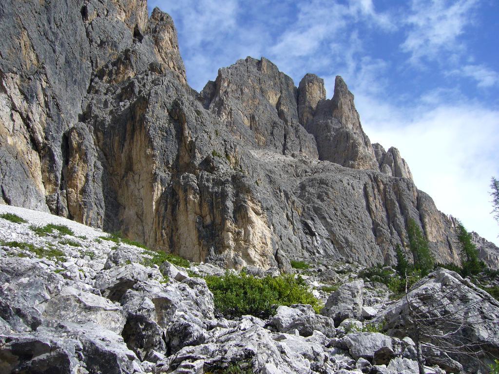 Rifugio Monti Pallidi Canazei Exteriör bild