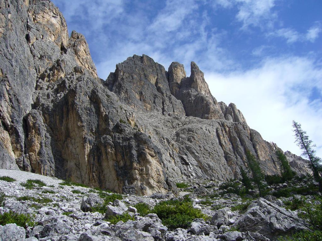 Rifugio Monti Pallidi Canazei Exteriör bild